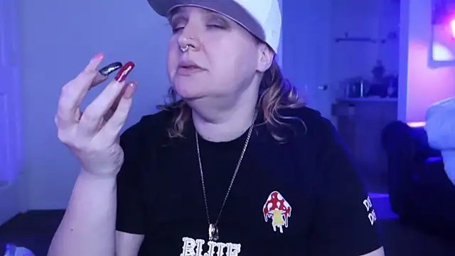 BellaBlueBBW online show from 9, 2, 2025