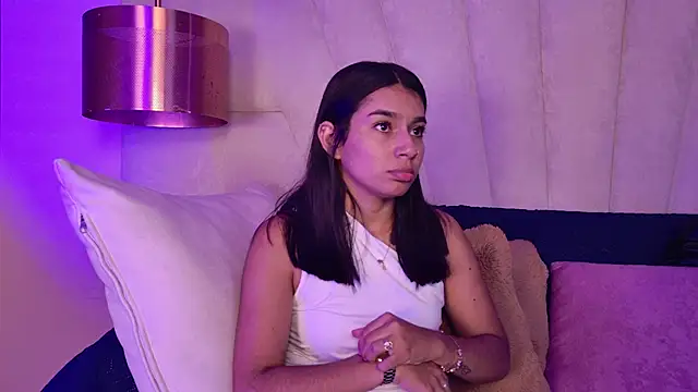 AlyssaRay online show from 23, 11, 2025