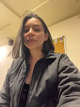 AlyssaRay online show from 7, 3, 2026