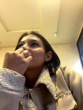 AlyssaRay online show from 24, 3, 2026