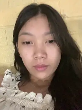 linh-lan1 online show from 13, 10, 2025