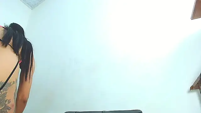VioletGil Party  online show from 28, 5, 2026