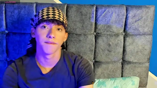 Snapshot of kalet-skinny chatting on 11, 11, 2025 kalet-skinny online show from 11, 11, 2025