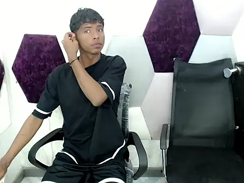 Snapshot of Mick_storm chatting on 18, 11, 2025 Mick storm online show from 18, 11, 2025