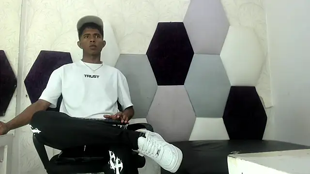 Snapshot of Mick_storm chatting on 1, 2, 2026 Mick storm online show from 1, 2, 2026