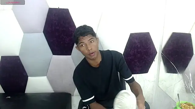 Snapshot of Mick_storm chatting on 7, 2, 2026 Mick storm online show from 7, 2, 2026