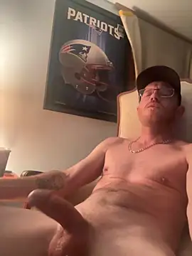 Snapshot of BigDickMike420 chatting on 17, 10, 2025 BigDickMike420 online show from 17, 10, 2025