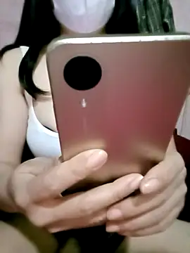 Snapshot of SansanCii chatting on 2, 11, 2025 SansanCii online show from 2, 11, 2025