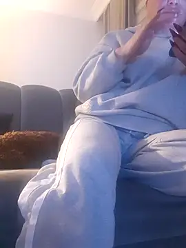 Trans Mahsen online show from 21, 10, 2025