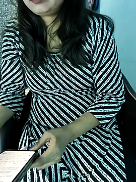 Model Show01 online show from 21, 11, 2025