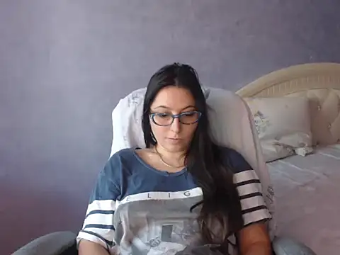 LuckyLisa23 online show from 22, 11, 2025