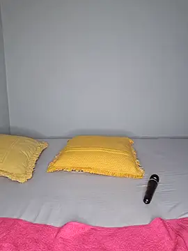 Snapshot of certifiedhottie2025 chatting on 20, 10, 2025 certifiedhottie2025 online show from 20, 10, 2025