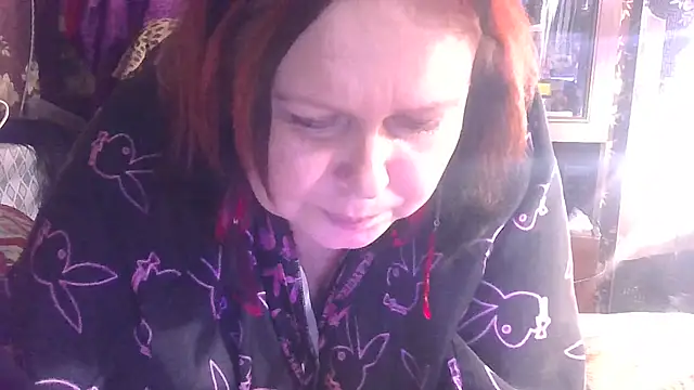 Snapshot of CharleeKendall chatting on 12, 10, 2025 CharleeKendall online show from 12, 10, 2025