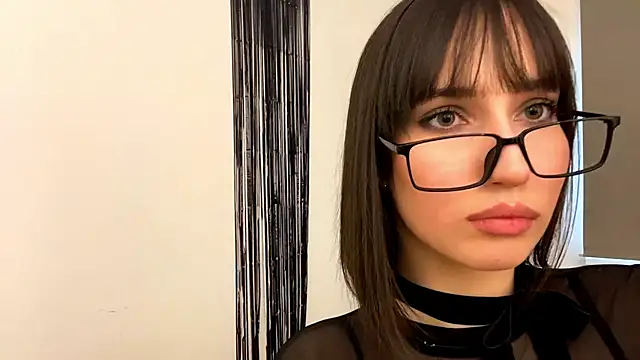 Snapshot of nikabloom chatting on 22, 11, 2025 nikabloom online show from 22, 11, 2025