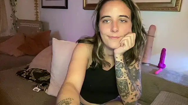Snapshot of lill_daddysgirl chatting on 5, 7, 2026 lill daddysgirl online show from 5, 7, 2026