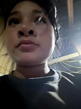 Linh-xxx online show from 23, 11, 2025