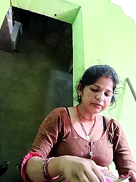 Snapshot of Karishma_cute chatting on 16, 10, 2025 Karishma cute online show from 16, 10, 2025