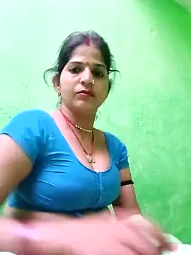 Snapshot of Karishma_cute chatting on 19, 10, 2025 Karishma cute online show from 19, 10, 2025