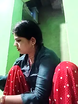 Snapshot of Karishma_cute chatting on 8, 11, 2025 Karishma cute online show from 8, 11, 2025