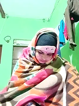 Snapshot of Karishma_cute chatting on 17, 11, 2025 Karishma cute online show from 17, 11, 2025