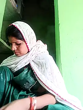 Snapshot of Karishma_cute chatting on 18, 11, 2025 Karishma cute online show from 18, 11, 2025