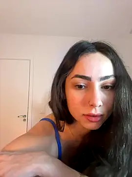 Snapshot of Baby_Mia_pires chatting on 16, 10, 2025 Baby Mia pires online show from 16, 10, 2025