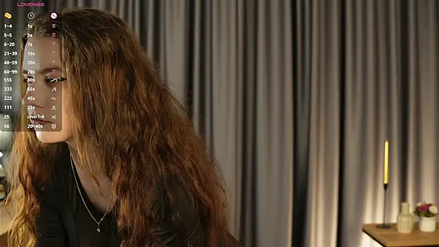 Snapshot of YuriFout chatting on 14, 11, 2025 YuriFout online show from 14, 11, 2025