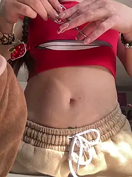 Snapshot of PamelaJonsom_ chatting on 4, 3, 2026 PamelaJonsom online show from 4, 3, 2026