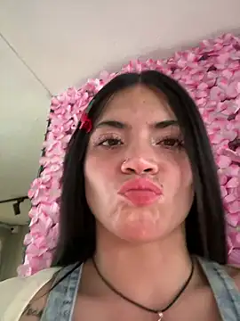 Snapshot of PamelaJonsom_ chatting on 14, 4, 2026 PamelaJonsom online show from 14, 4, 2026