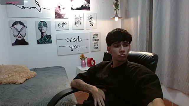 AmethystShadow17 online show from 24, 10, 2025