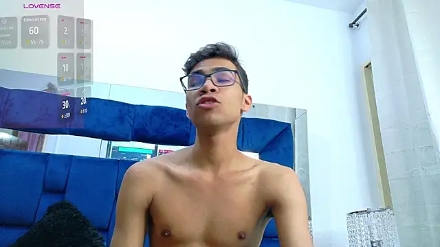 Desire4Duo online show from 29, 10, 2025