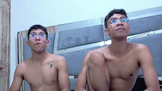 Desire4Duo online show from 5, 12, 2025