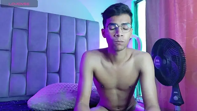 Desire4Duo online show from 23, 4, 2026