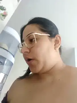 Snapshot of kassandra_luxury chatting on 29, 11, 2025 kassandra luxury online show from 29, 11, 2025