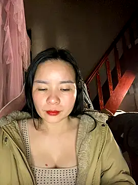 Snapshot of Listen-ly chatting on 20, 11, 2025 Listen-ly online show from 20, 11, 2025