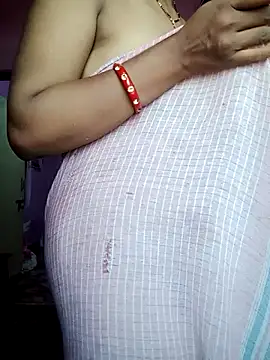 Juhi512 online show from 4, 11, 2025