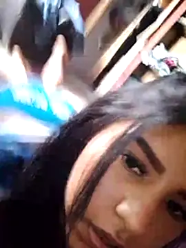 Snapshot of angie_hott chatting on 25, 11, 2025 angie hott online show from 25, 11, 2025