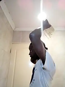 Snapshot of Hardeikbu chatting on 28, 10, 2025 Hardeikbu online show from 28, 10, 2025