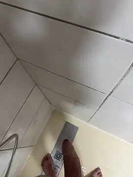 jesuislabb01 online show from 14, 4, 2026