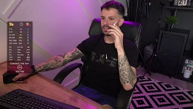 monsieurguitsxxx online show from 16, 4, 2026