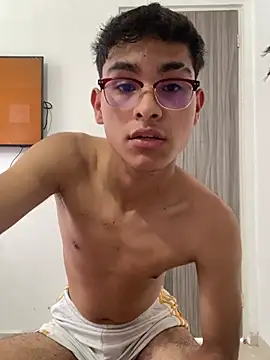 Muchachito18 online show from 1, 2, 2026