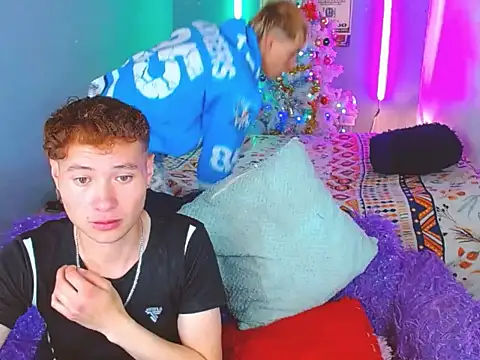 Snapshot of Latin_boysxxxx chatting on 1, 12, 2025 Latin boysxxxx online show from 1, 12, 2025