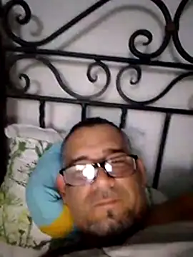 Snapshot of Bebe069- chatting on 2, 11, 2025 Bebe069- online show from 2, 11, 2025