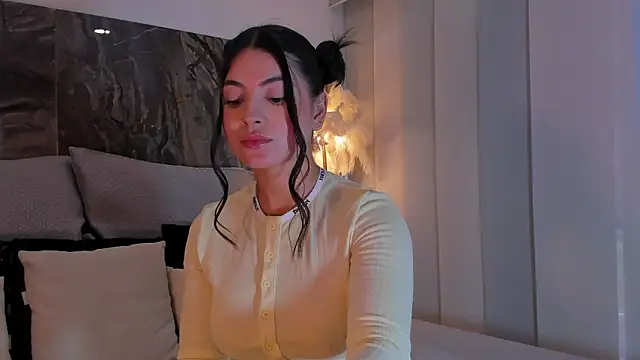 Snapshot of Rashel_Frost_ chatting on 2, 2, 2026 Rashel Frost online show from 2, 2, 2026