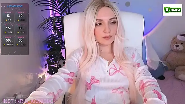 cute cake online show from 16, 12, 2025