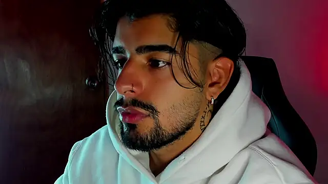 maximo black  online show from 31, 10, 2025