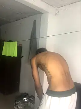 Snapshot of AXionX chatting on 28, 11, 2025 AXionX online show from 28, 11, 2025