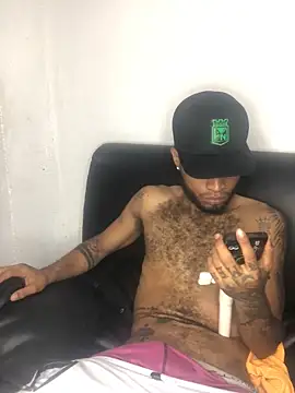 Snapshot of AXionX chatting on 1, 12, 2025 AXionX online show from 1, 12, 2025