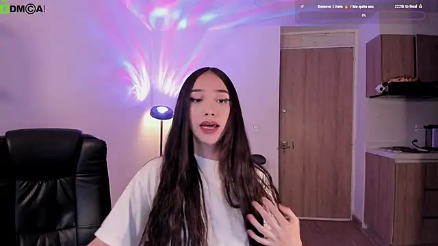 Snapshot of Mikeyvioleta_ chatting on 9, 5, 2026 Mikeyvioleta online show from 9, 5, 2026