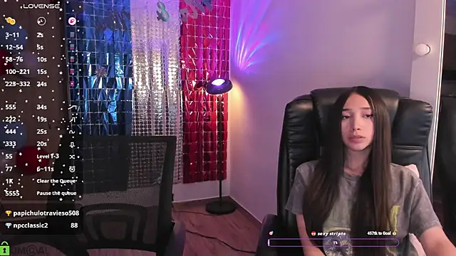 Snapshot of Mikeyvioleta_ chatting on 23, 7, 2026 Mikeyvioleta online show from 23, 7, 2026